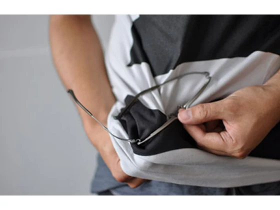 Hogyan tartsa karban szemüvegét?